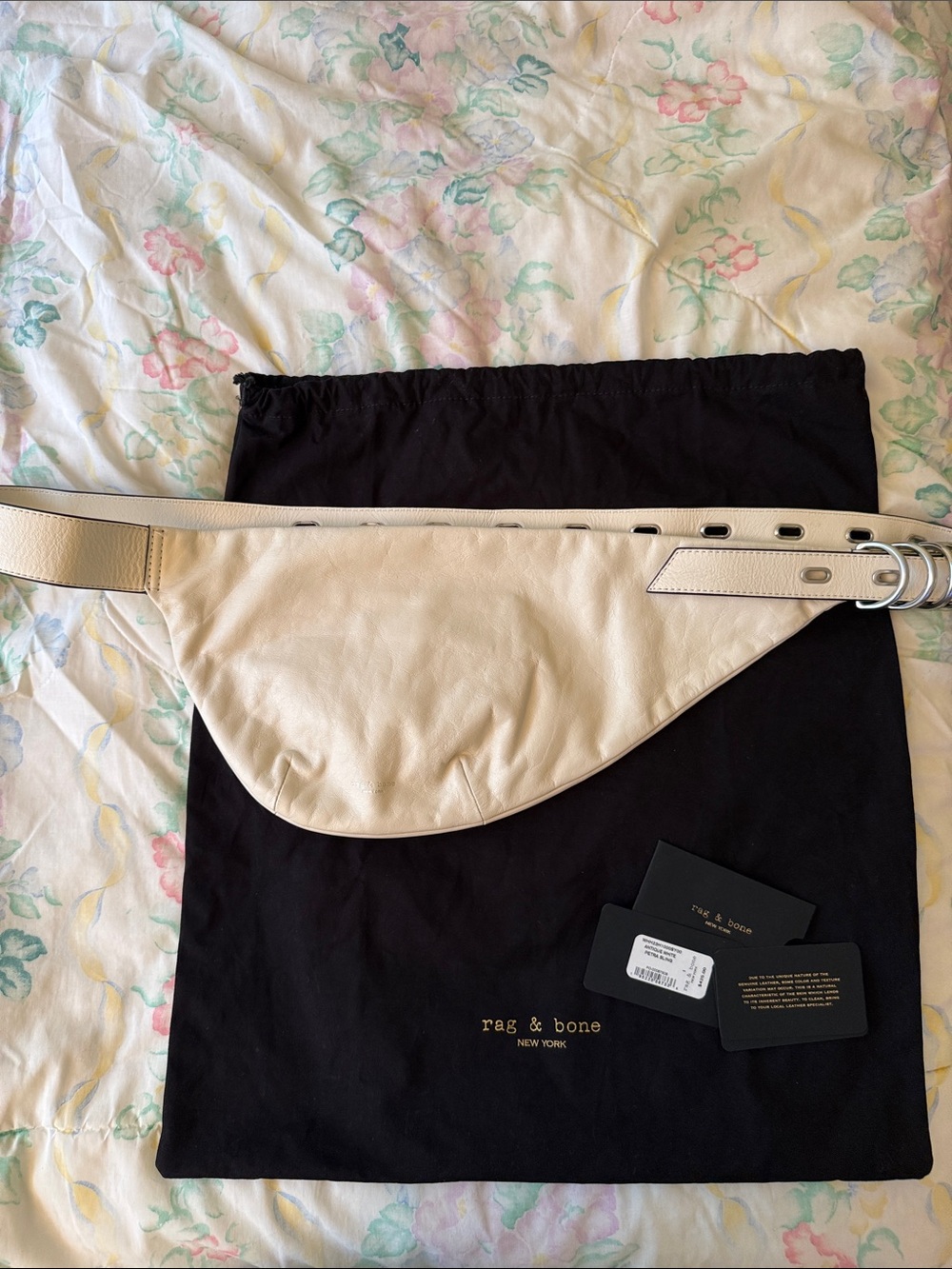 rag & bone
Petra Sling Bag in Antique White Leather - Picture 3 of 8